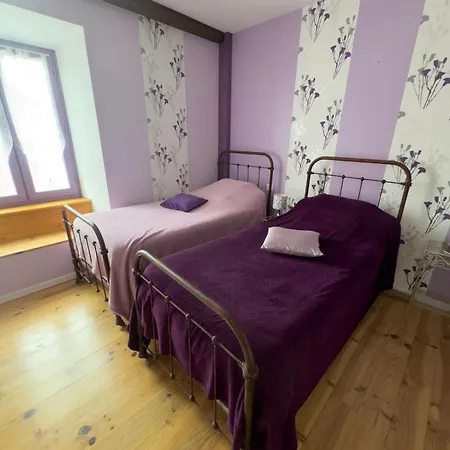 L'oustal De L'annetta Et Tables D'hotes Guest house Comus