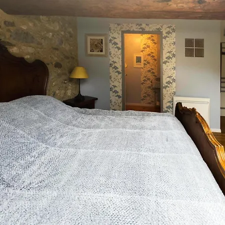 L'oustal De L'annetta Et Tables D'hotes Guest house