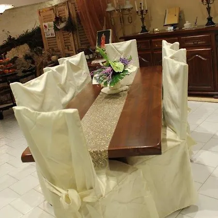 L'oustal De L'annetta Et Tables D'hotes Guest house Comus