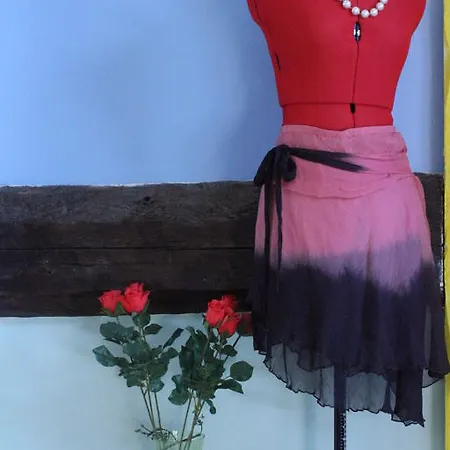 ゲストハウス Chez Ghislaine A L'oustal 3*