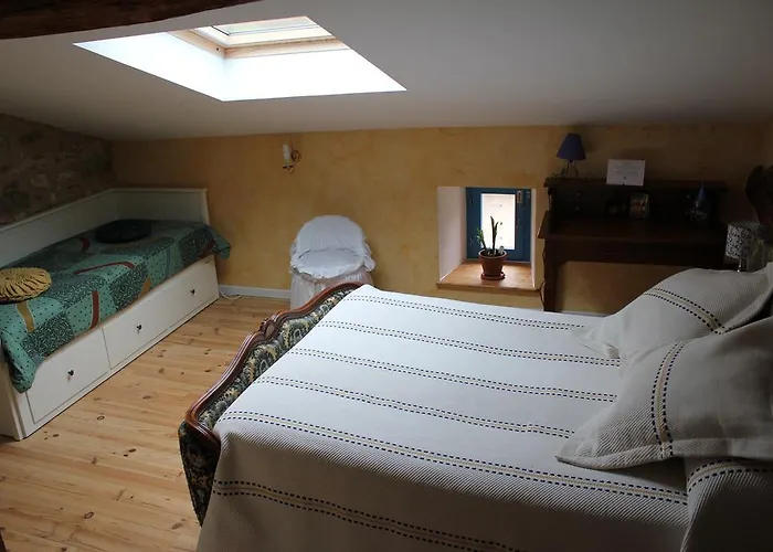 Chez Ghislaine A L'oustal Guest house 3*