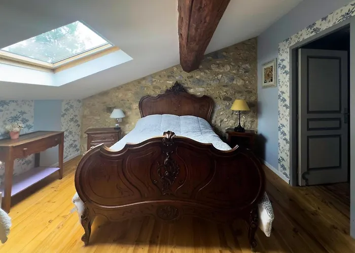 Guest house Chez Ghislaine A L'oustal 3*