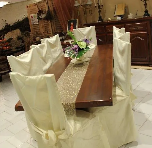 Chez Ghislaine A L'oustal Guest house Comus